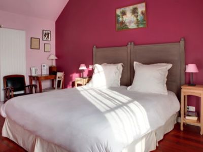Etiolles Country Club Hotel Room photo